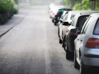 Assalti con sassate sulla Flaminia, colpite auto in sosta