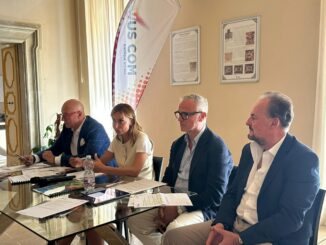 VUS COM, utile in crescita e strategia green per il 2025