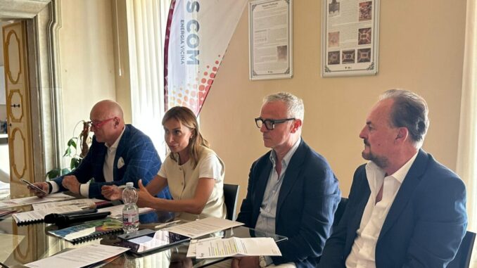 VUS COM, utile in crescita e strategia green per il 2025