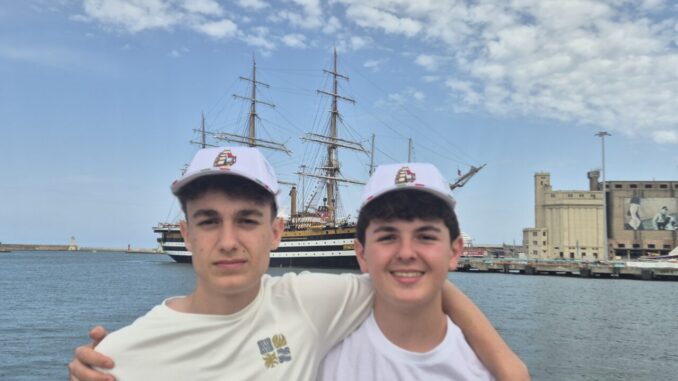 Due giovani umbri a bordo del veliero Amerigo Vespucci