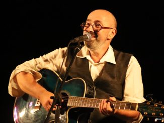 Michele Fenati celebra i cantautori italiani a Trevi