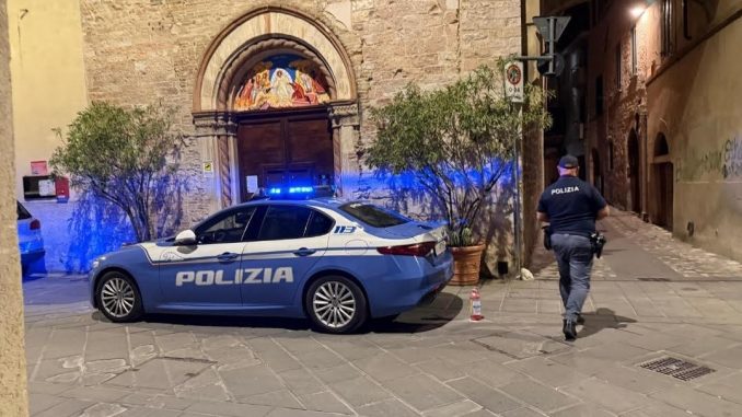 43enne denunciato a Foligno per due furti a donne anziane, colpiva in biciletta