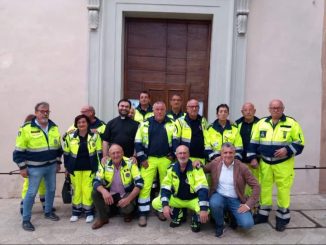 Volontari Prociv in azione contro gli incendi a Trevi