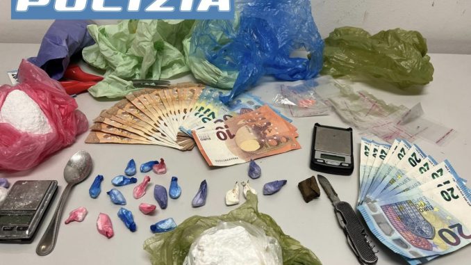Arrestati due pusher a Foligno dopo indagine della Polizia
