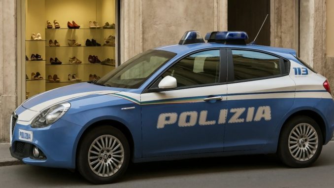 Aggredisce il negoziante dopo il furto di scarpe a Foligno