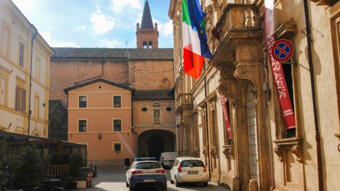 Rissa aggravata nella movida denunciati tre giovani a Foligno