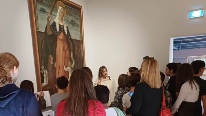 Francesco Melanzio al centro dei laboratori per gli studenti a Montefalco