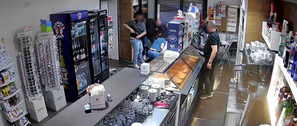 Rapinatore 53enne arrestato [Video] dalla Polizia di Stato